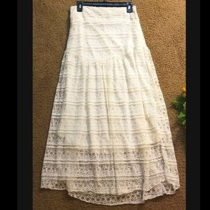 White lace skirt